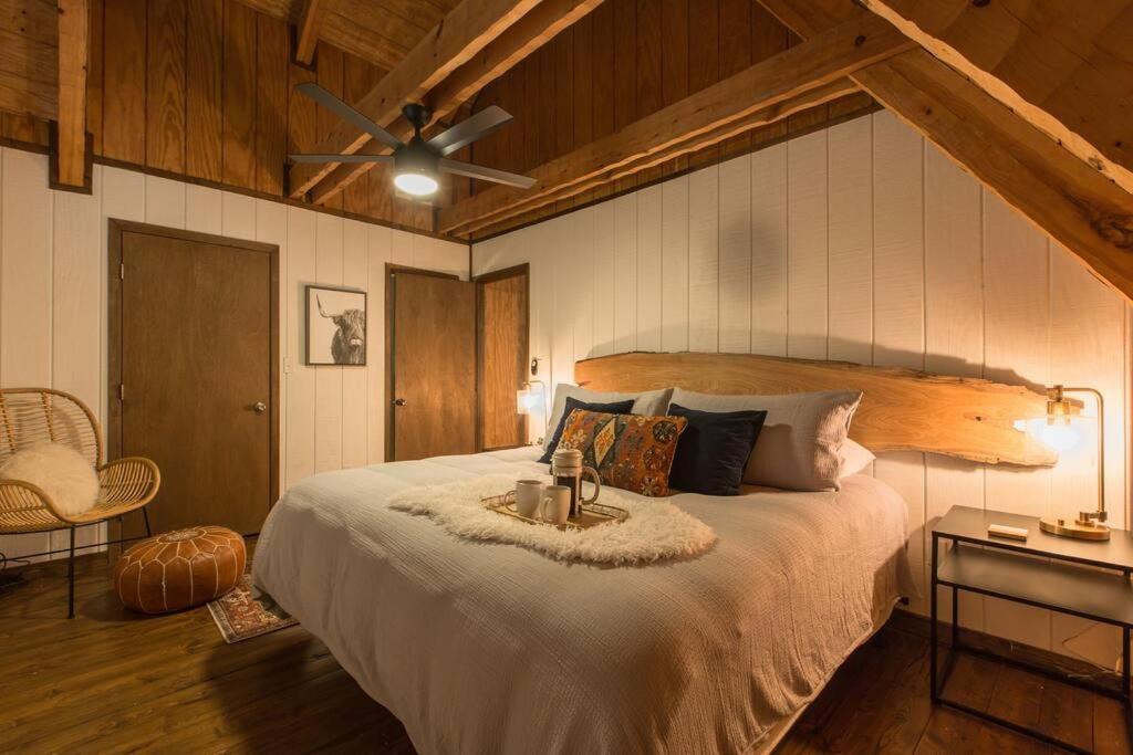 Southern Oak Cabin - Newly Remodeled - Close To All Attractions Sevierville Bagian luar foto