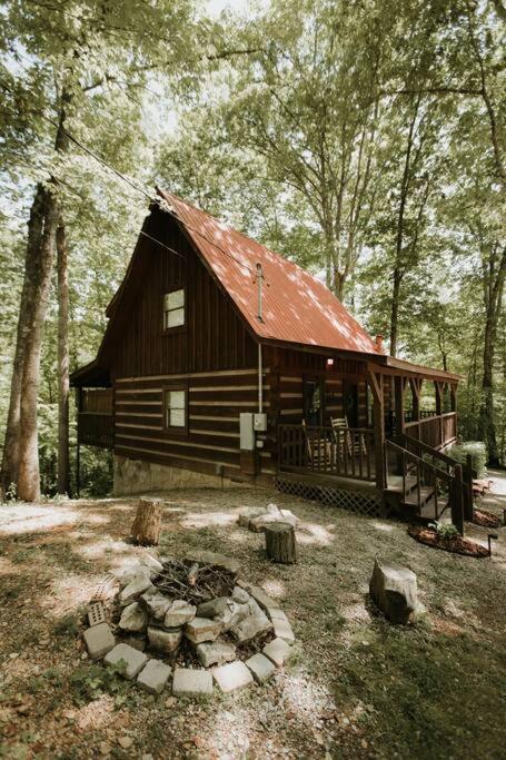 Southern Oak Cabin - Newly Remodeled - Close To All Attractions Sevierville Bagian luar foto