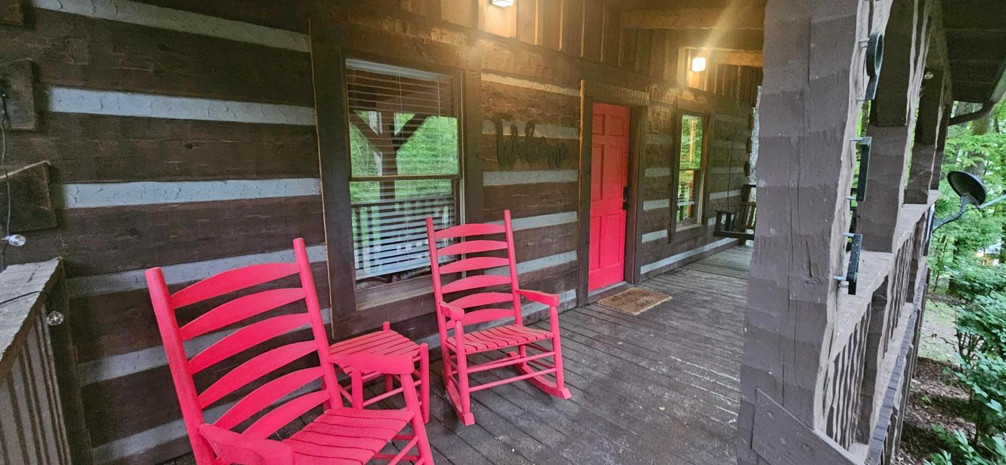 Southern Oak Cabin - Newly Remodeled - Close To All Attractions Sevierville Bagian luar foto
